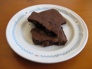 Brownies on plate browniesonplate